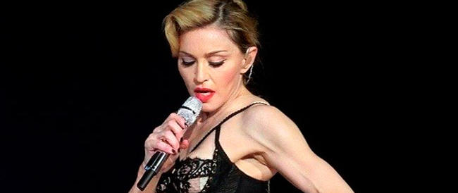 Madonna Sesso Orale Gratis Ai Maschi Che Non Votano La Destra Di Trump