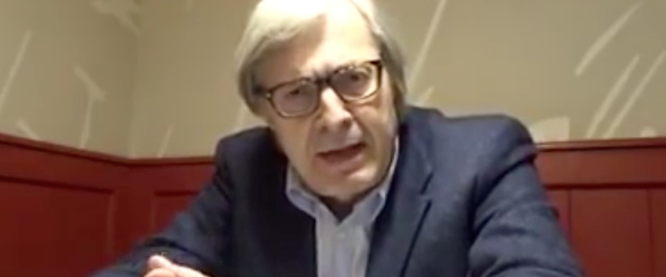 Furto in casa di Vittorio Sgarbi, nel mirino degli inquirenti l'ex