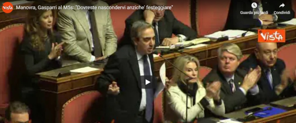 Gasparri ai 5Stelle: «Dovreste andare a nascondervi anziché festeggiare» (video)