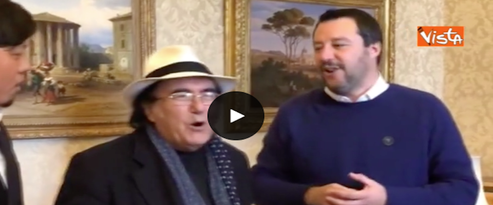 Salvini canta “Nel sole” con Al Bano (ma non sa le parole). L’incontro al Viminale (video)