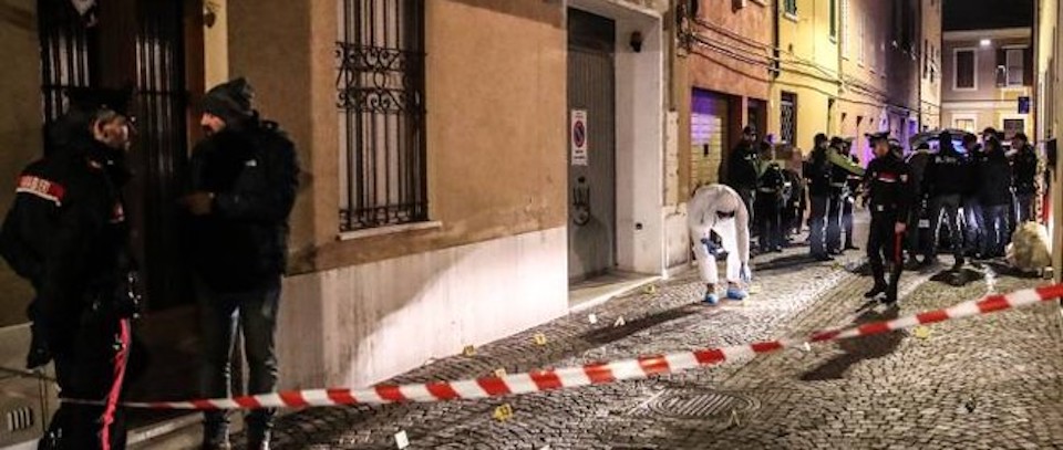 Pesaro sconvolta dal delitto della ‘ndrangheta. Domani vertice in prefettura