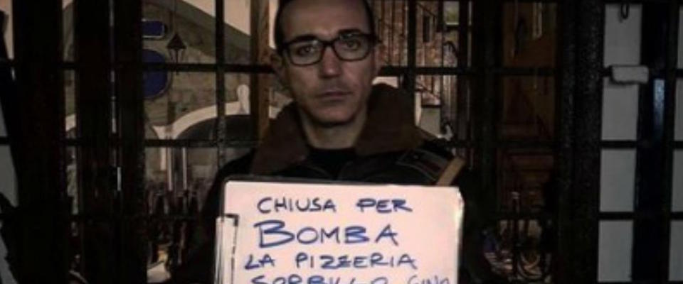 «Chiusa per bomba, riapriremo presto». Ordigno davanti alla storica pizzeria napoletana di Sorbillo