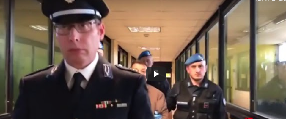 Il ministro della Giustizia posta su Fb la cattura di Battisti. Pd e Forza Italia protestano (video)