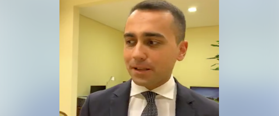 Reddito di cittadinanza, Di Maio annuncia: «Preso il primo furbetto». Ma la Finanza frena…