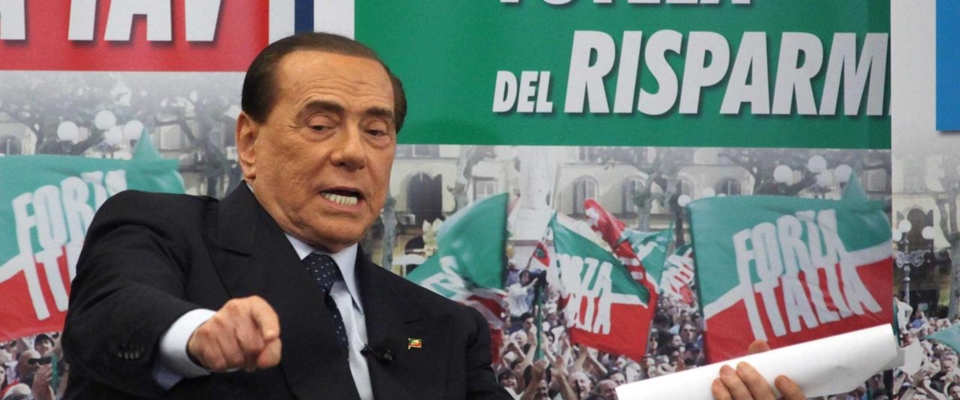 Berlusconi in Basilicata rispolvera lo slogan portafortuna del 2006: «Chi sta con questo governo è un c…»