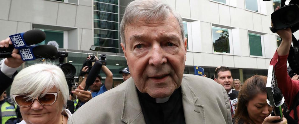 Pedofilia, prima notte in cella per il cardinale Pell a Melbourne