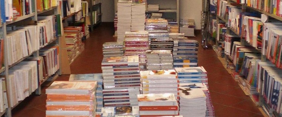 Roma, librerie e teatri ko: ecco come i grillini affossano la cultura. FdI all’attacco