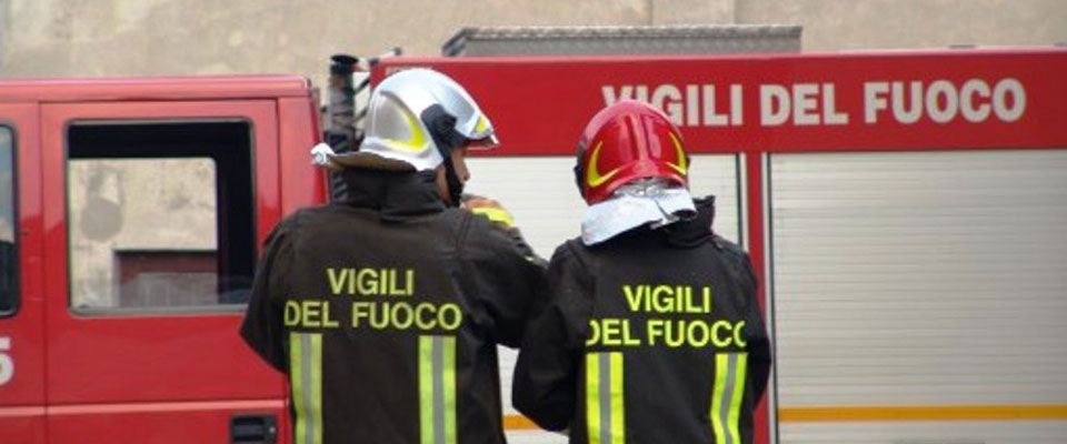 Avezzano: un boato, esplode palazzina. Salve le persone estratte dalle macerie