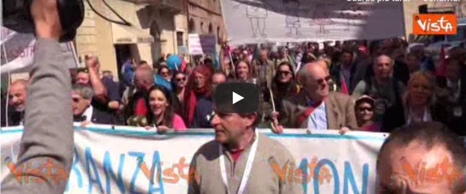 “È la famiglia il futuro dell’Europa”: imponente corteo chiude il congresso a Verona (video)