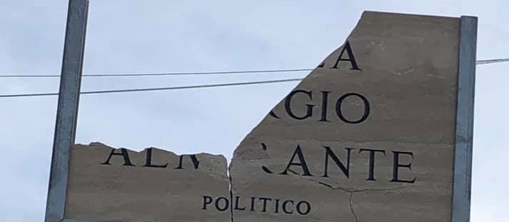 Ladispoli, infami antifascisti distruggono la lapide dedicata a Giorgio Almirante