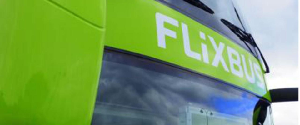 Panico sul Flixbus: immigrato (con permesso di soggiorno) cerca di dirottarlo