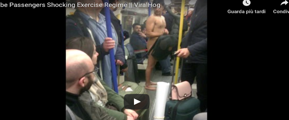 Entra nudo in metropolitana per 5 minuti di follia: passeggeri inorriditi, immagini virali (Video)