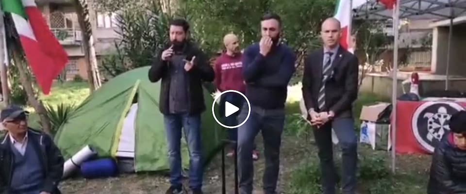 CasaPound: «Nessuno si permetta di chiamarci razzisti. Denunciamo la Raggi» (video)