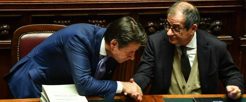 I “gufi” stanno al governo. Il Def rinnega Quota 100: «Fa crescere i disoccupati»