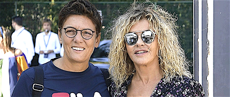 Il matrimonio lesbo di Eva Grimaldi e Imma Battaglia diventa uno show tv