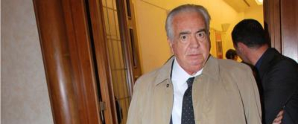 È morto Giuseppe Ciarrapico: una vita da imprenditore e politico, fu senatore del Pdl