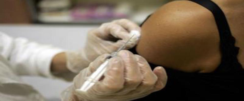 Vaccini: il 48 per cento degli europei pensa abbiano seri effetti collaterali