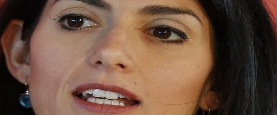 A Roma Virginia Raggi separa le carriere: moglie assessore e marito consigliere