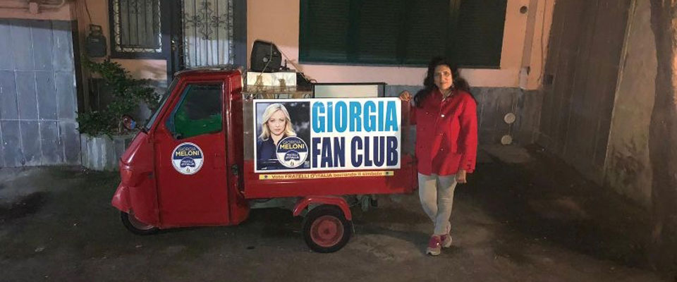 Nasce a Napoli il primo “Giorgia fan club” al suono di “Tu si ‘na cosa grande”