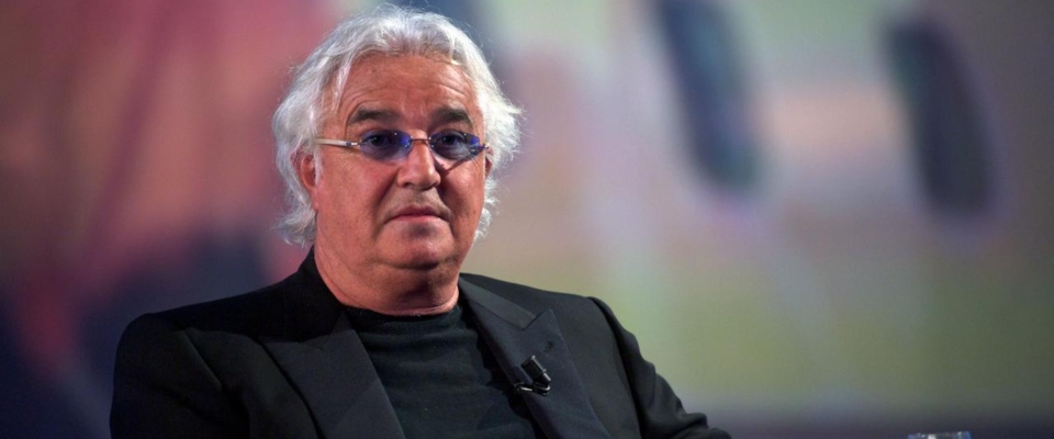 Briatore attacca i Cinquestelle: «Sono passati da salario zero a 15mila euro al mese»