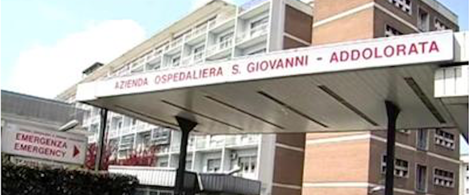 Roma, paura al San Giovanni: due dottoresse minacciate di morte con il bisturi