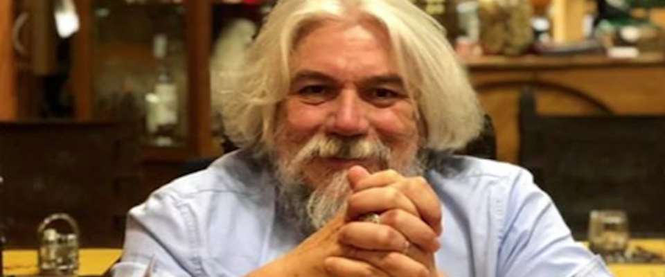 «Vi esplode l’ufficio», Meluzzi minacciato con una mail firmata “Bella ciao”. Meloni: «Vili»