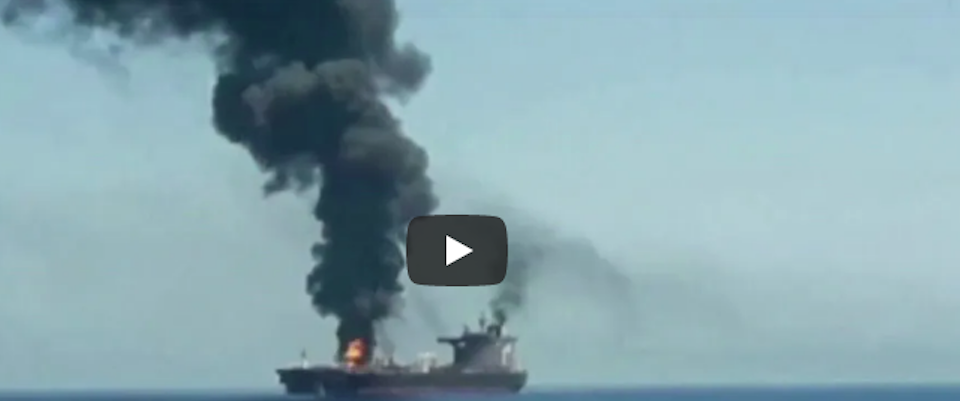 Venti di guerra Iran-Usa: attaccate due petroliere nel golfo dell’Oman (video)