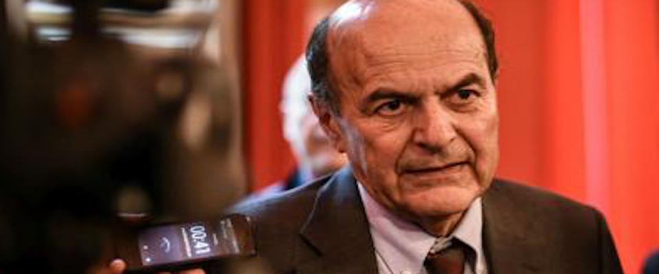 Bersani chiama a raccolta Sinistra e M5S: «Insieme contro la destra egemonica»