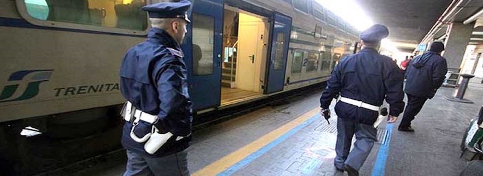 Rissa tra indiani e marocchini alla stazione di Napoli: erano tutti clandestini