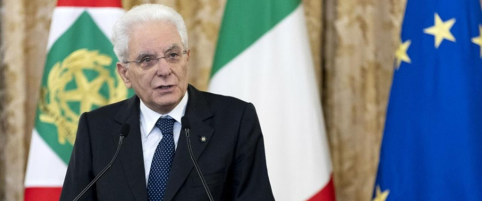 Mattarella: «La crisi va risolta in tempi brevi. Martedì nuove consultazioni»