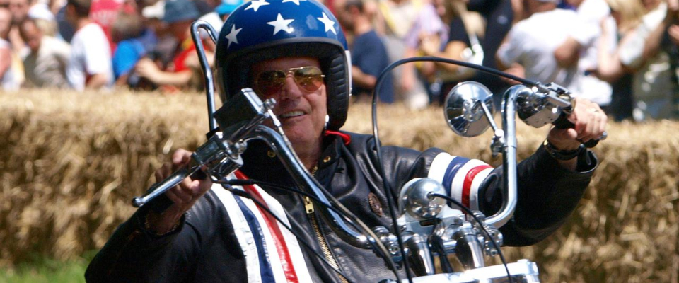 Addio a Peter Fonda, icona di “Easy Rider”: sconfitto da un tumore ai polmoni