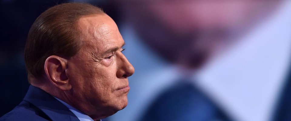 Berlusconi studia la strategia: «Pd e Cinquestelle i numeri ce l’hanno, ma…»