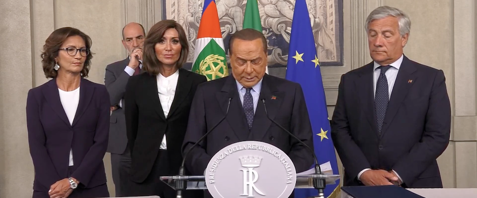 Berlusconi a Mattarella: «Inaccettabile un governo improvvisato tra diversi» (video)