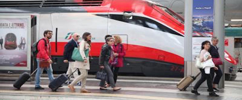 Donna accoltellata sul Frecciarossa