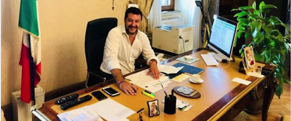 «Salvini pazzo pericoloso, prepariamo un cappio per lui»: bufera su un esponente Pd