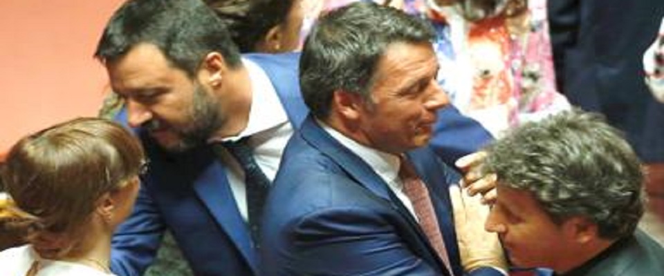 Renzi a Salvini: «Quando ti dimetti? Tranquillo io non torno». Ma non gli crede più nessuno