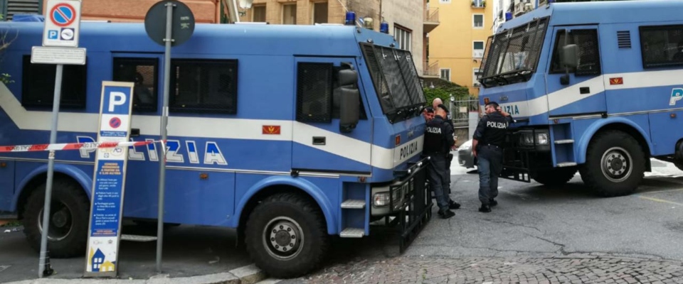 Roma, massacrato di botte e lasciato a terra tramortito: in manette un nigeriano