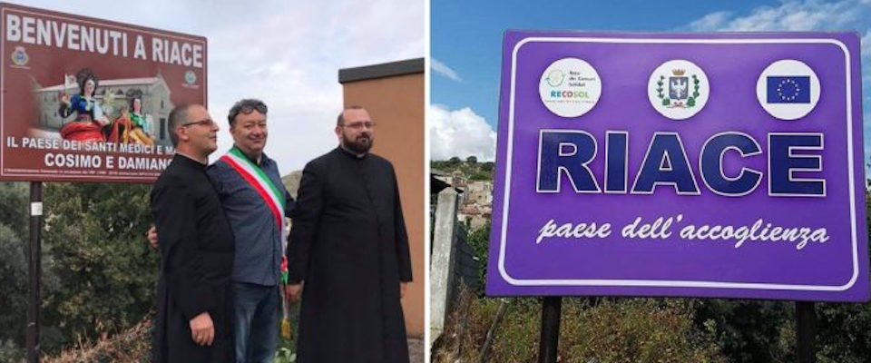 Il sindaco di Riace toglie il cartello “paese dell’accoglienza”. E scoppia la polemica