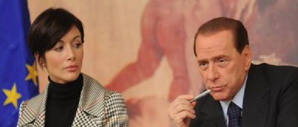 Berlusconi: “Nessun altro di Forza Italia andrà con Renzi”. Alla Carfagna fischiano le orecchie