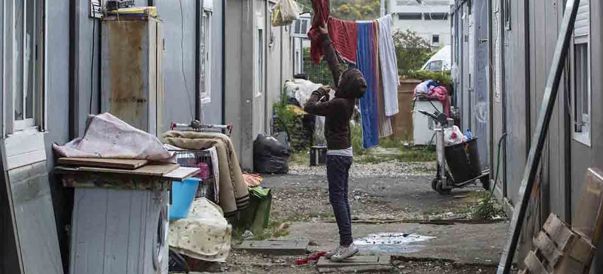 Neonata di 5 mesi muore in un campo rom di Roma. Indagati i genitori per malnutrizione