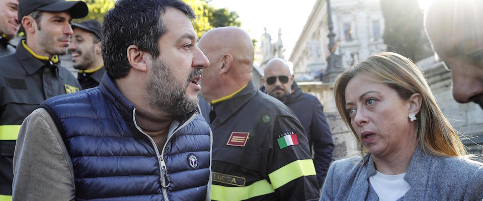 Il leader della Lega Matteo Salvini (S) con Giorgia Meloni (D), leader di Fratelli dItalia, in occasione dei festeggiamenti dei Vigili del Fuoco in Campidoglio per Santa Barbara, Roma, 4 dicembre 2019. ANSA/RICCARDO ANTIMIANI ++ESCLUSIVA ANSA++