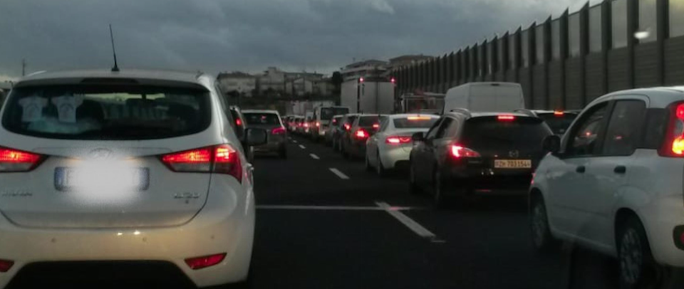 Autostrade in tilt in Liguria, la rabbia di Toti: “ll governo ci ha abbandonato”