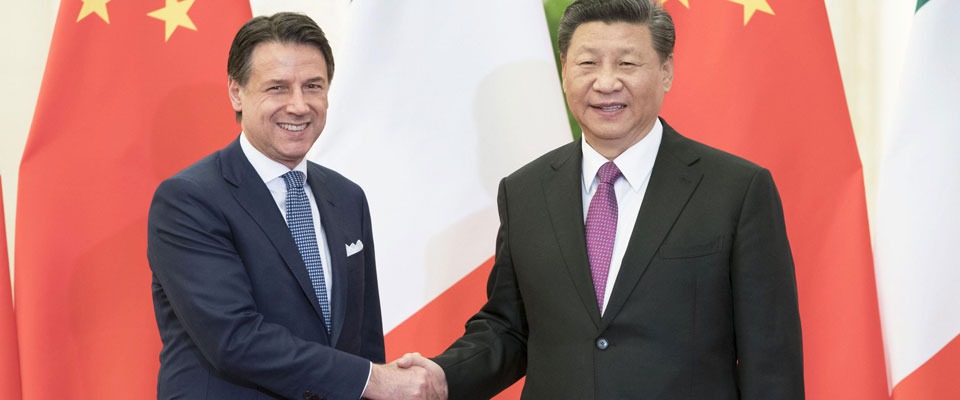 Schiena dritta e porte chiuse alla Cina: la sicurezza nazionale non è a disposizione di Conte e Grillo