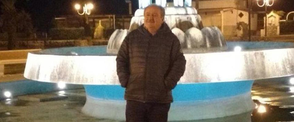 Il sindaco di Scalea, Gennaro Licursi (in una foto tratta dal suo profilo facebook), impiegato dell’Azienda sanitaria provinciale di Cosenza, È stato arrestato dalla Guardia di finanza con l’accusa di essersi assentato arbitrariamente dal posto di lavoro +++ FACEBOOK +++ ATTENZIONE LA FOTO NON PUO’ ESSERE PUBBLICATA O RIPRODOTTA SENZA L’AUTORIZZAZIONE DELLA FONTE DI ORIGINE CUI SI RINVIA+++