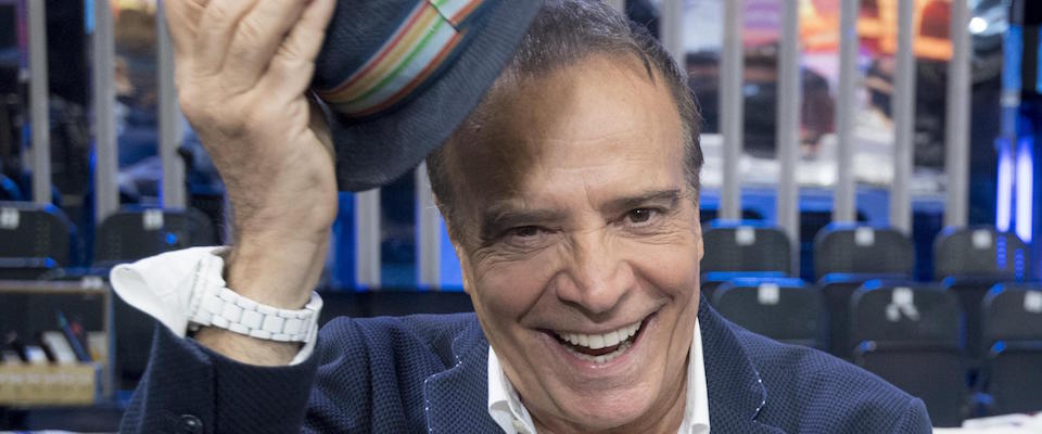 Enrico Montesano posa per i fotografi durante la presentazione del programma di Raiuno “Tale e Quale Show” presso gli studi Rai Dear a Roma, 20 settembre 2017. ANSA/CLAUDIO PERI