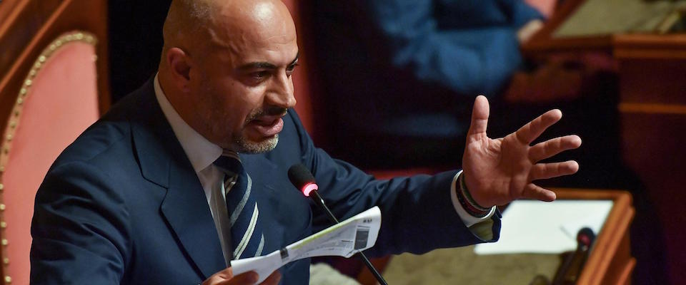 Gianluigi Paragone, in Aula del Senato durante le dichiarazioni di voto sulla questione di fiducia sul maxiemendamento del ddl di bilancio 2020, Roma, 16 dicembre 2019.
ANSA/ALESSANDRO DI MEO