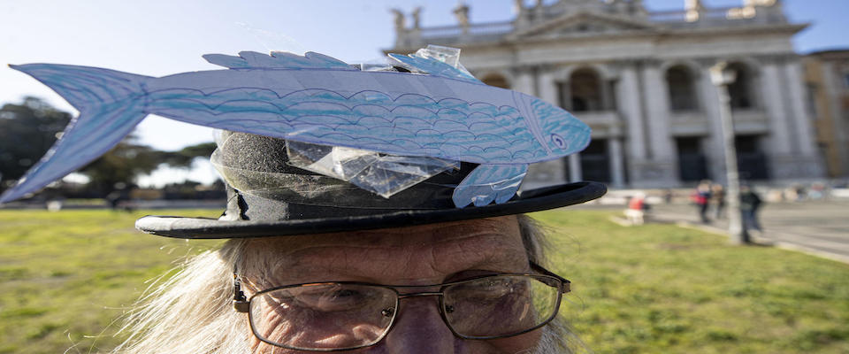 Migliaia di persone con i simboli delle ‘Sardine’ sono attese  a Roma, in piazza San  Giovanni, 14 dicembre 2019. ANSA/MASSIMO PERCOSSI