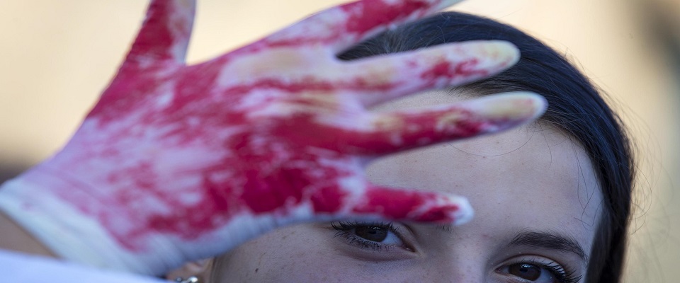 Un momento della manifestazione nazionale contro la violenza sulle donne “Non una di Meno”, Roma, 26 novembre 2016. ANSA/ANGELO CARCONI