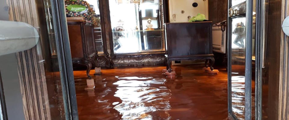 Domattina Venezia si sveglierà di nuovo con l’acqua alta. Allerta per i cittadini