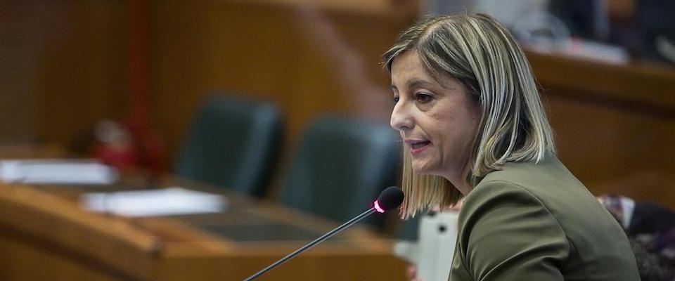 Roberta Lombardi durante le comunicazioni al Consiglio Regionale del Lazio, Roma, 11 aprile 2018. ANSA/ANGELO CARCONI